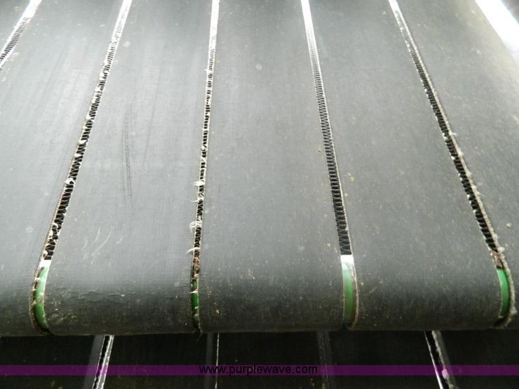 image for item H2449 2008 John Deere 568 mega wide round baler