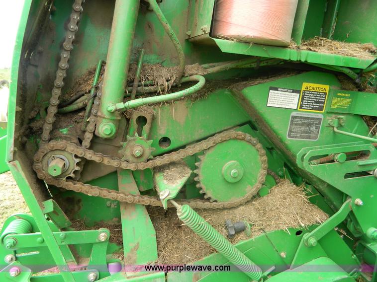 image for item H2449 2008 John Deere 568 mega wide round baler