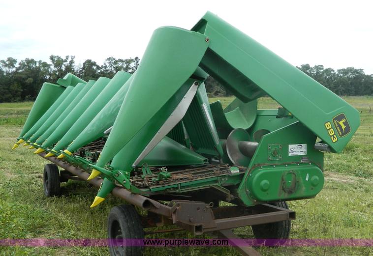 image for item H2450 1996 John Deere 893 corn head