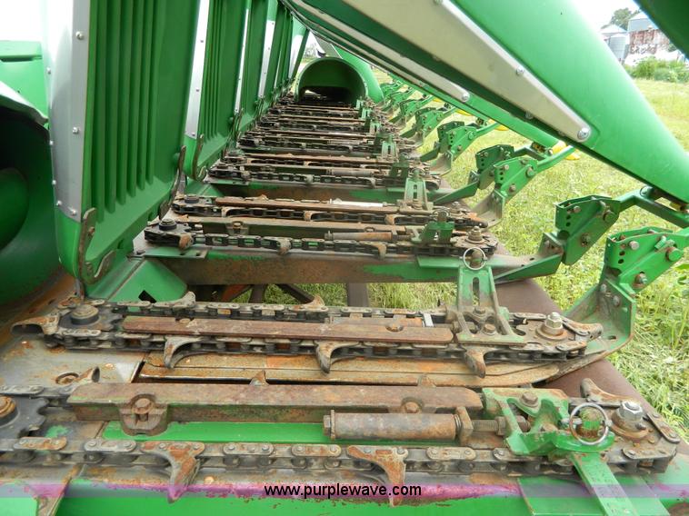 image for item H2450 1996 John Deere 893 corn head