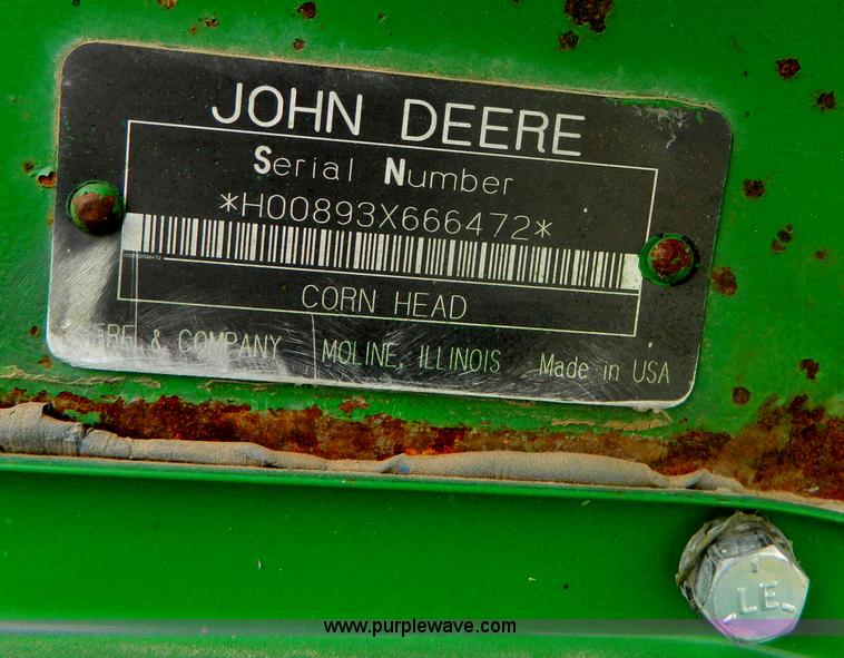 image for item H2450 1996 John Deere 893 corn head