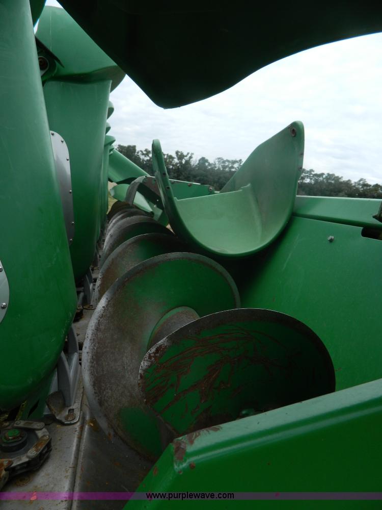 image for item H2450 1996 John Deere 893 corn head