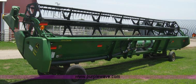 image for item H5322 2009 John Deere 635F HydraFlex platform header