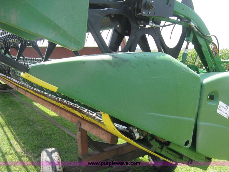 image for item H5322 2009 John Deere 635F HydraFlex platform header