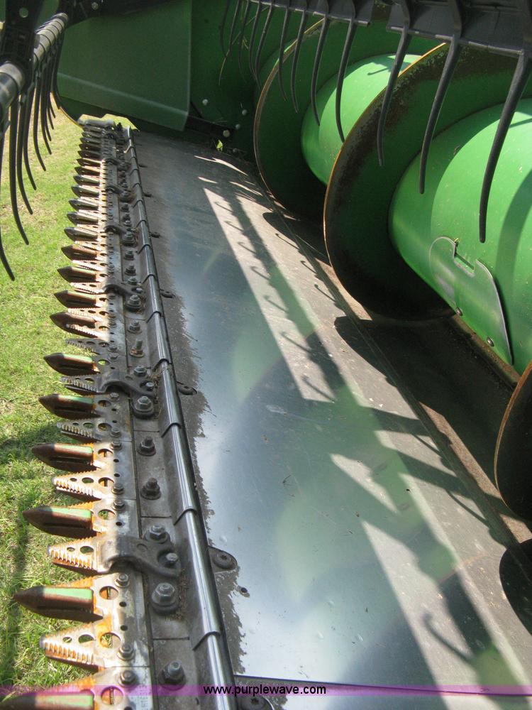 image for item H5322 2009 John Deere 635F HydraFlex platform header