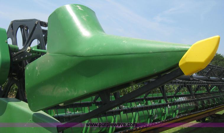 image for item H5322 2009 John Deere 635F HydraFlex platform header