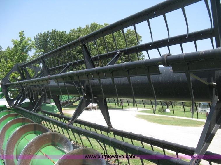 image for item H5322 2009 John Deere 635F HydraFlex platform header