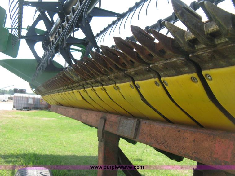 image for item H5322 2009 John Deere 635F HydraFlex platform header