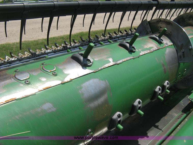 image for item H5322 2009 John Deere 635F HydraFlex platform header