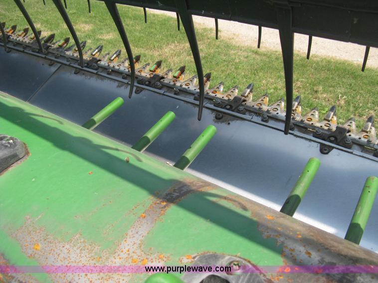 image for item H5322 2009 John Deere 635F HydraFlex platform header