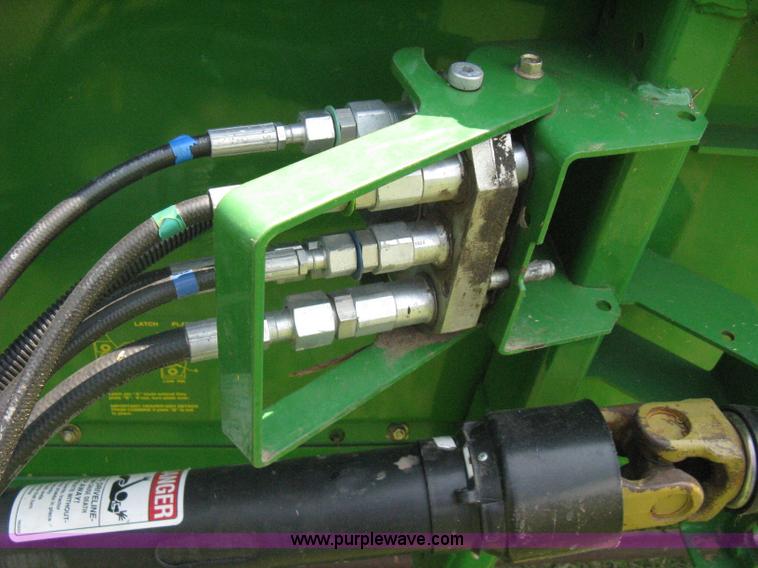 image for item H5322 2009 John Deere 635F HydraFlex platform header