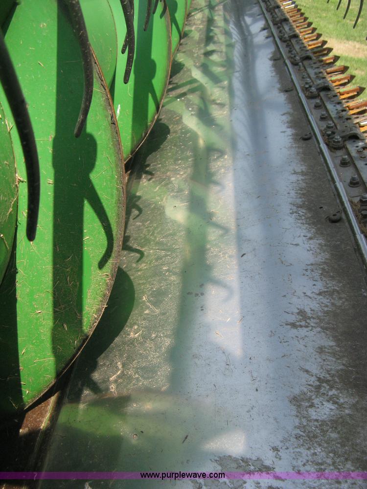 image for item H5322 2009 John Deere 635F HydraFlex platform header