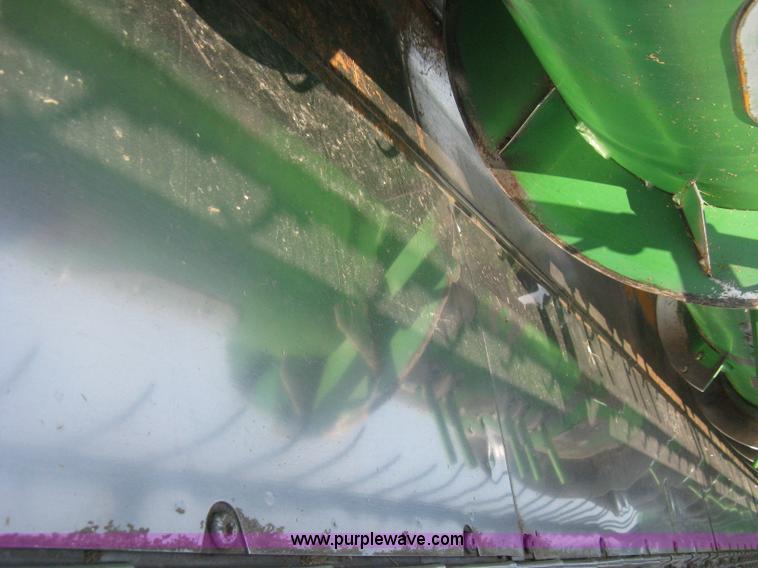 image for item H5322 2009 John Deere 635F HydraFlex platform header