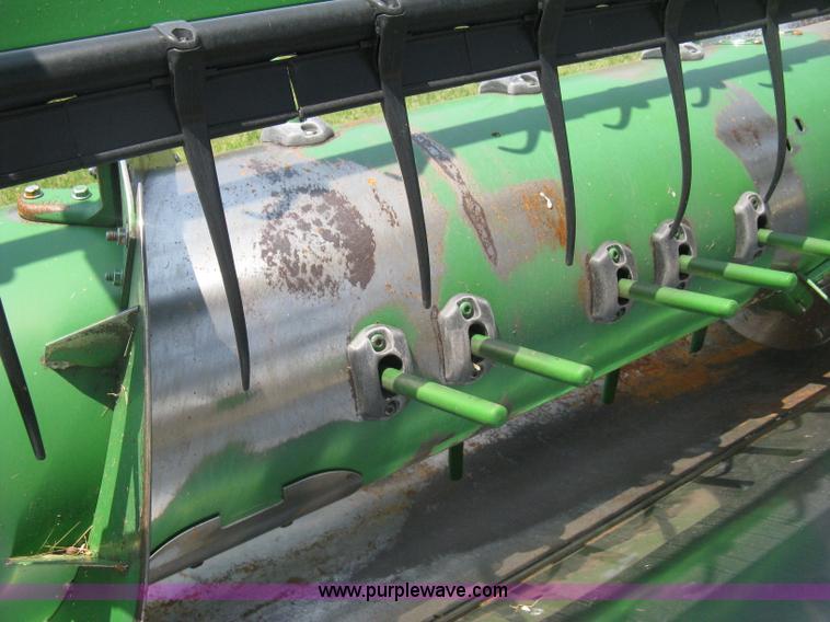 image for item H5322 2009 John Deere 635F HydraFlex platform header