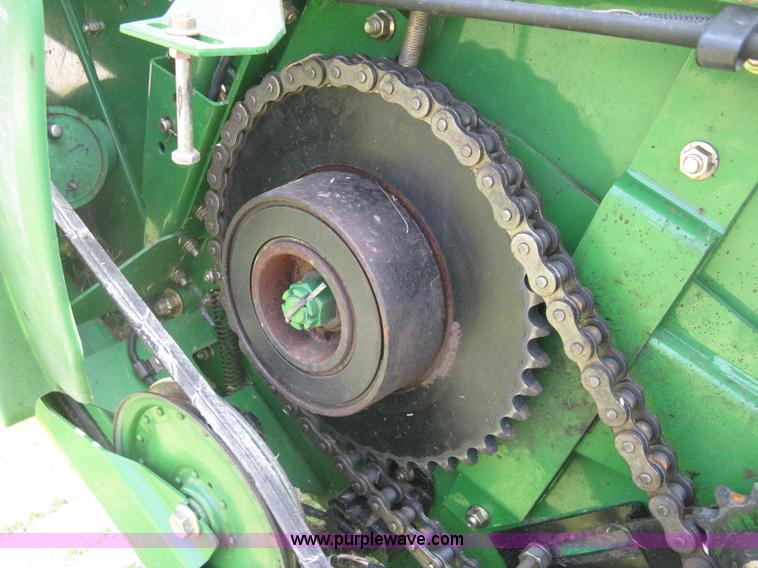 image for item H5322 2009 John Deere 635F HydraFlex platform header