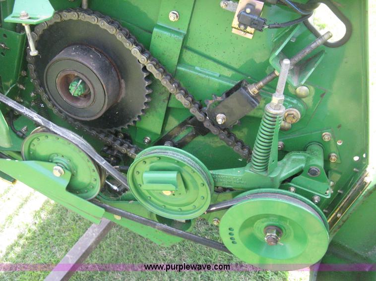 image for item H5322 2009 John Deere 635F HydraFlex platform header