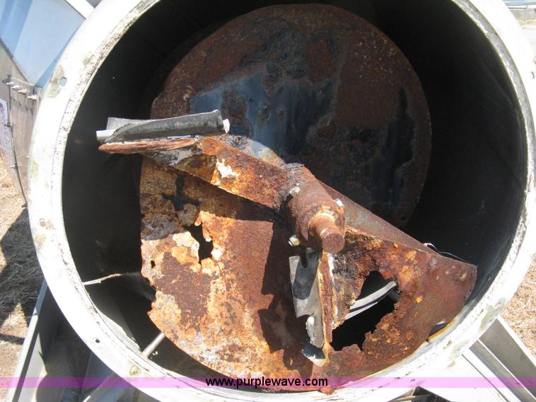 image for item H5337 Layco stainless steel fertilizer blender