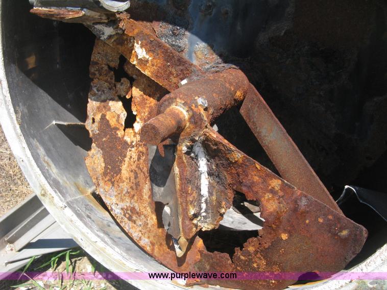 image for item H5337 Layco stainless steel fertilizer blender