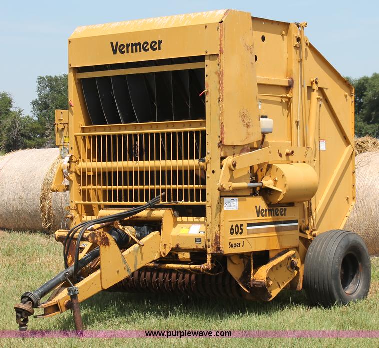 image for item H5628 1991 Vermeer 605 Super J round baler