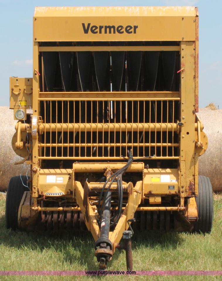 image for item H5628 1991 Vermeer 605 Super J round baler