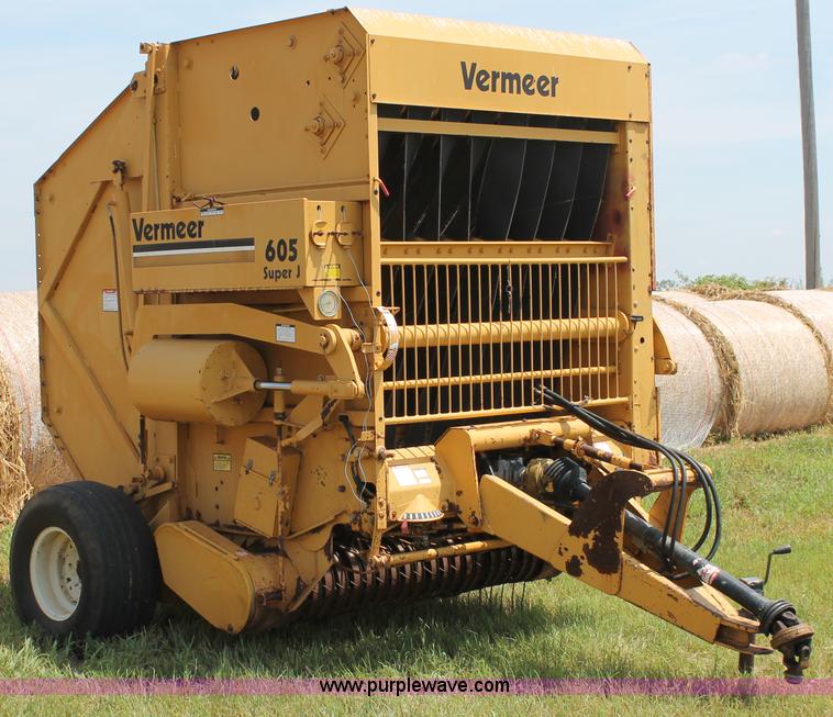 image for item H5628 1991 Vermeer 605 Super J round baler