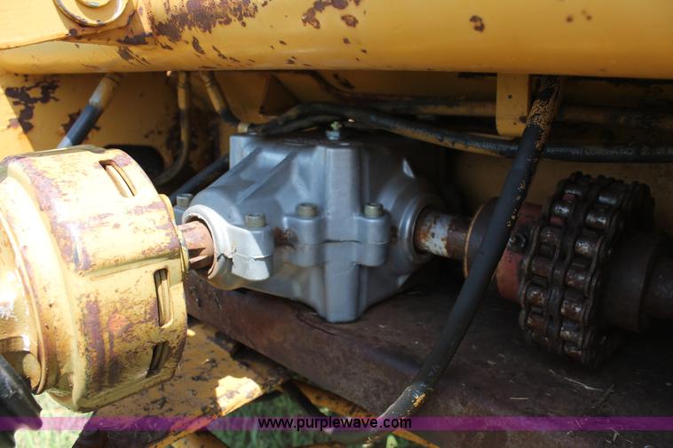 image for item H5628 1991 Vermeer 605 Super J round baler