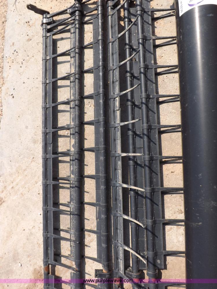 image for item H9236 John Deere 30' fingered pickup reel