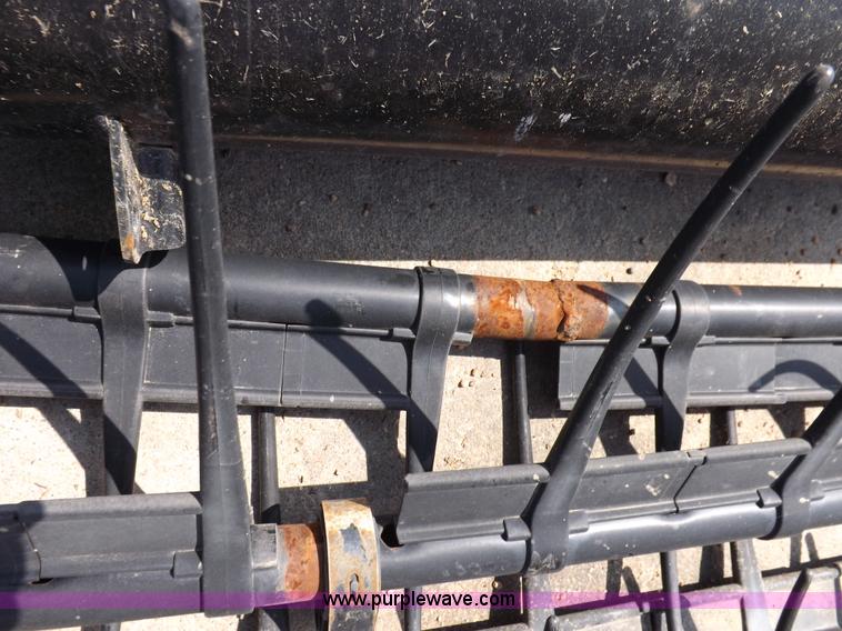 image for item H9237 John Deere 30' fingered pickup reel