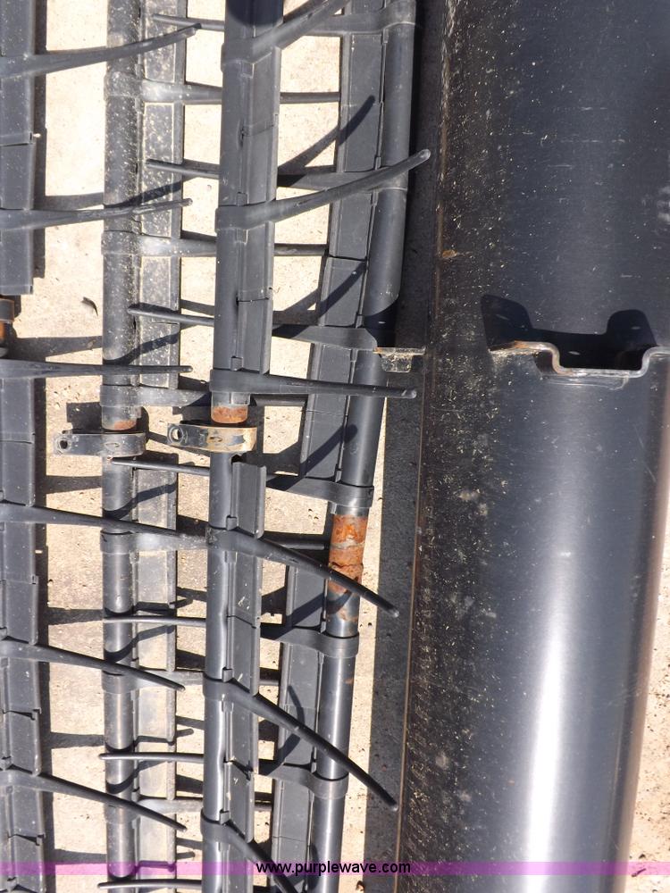 image for item H9237 John Deere 30' fingered pickup reel