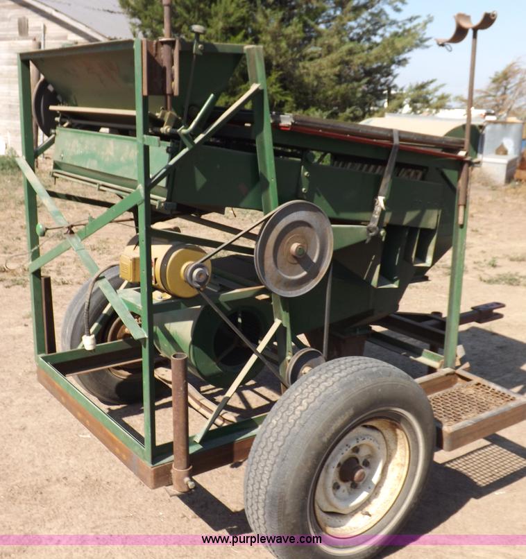 image for item H9243 Adasco wheat seed cleaner