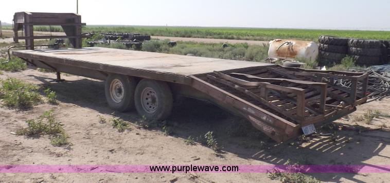 image for item H9247 1998 Buck gooseneck trailer