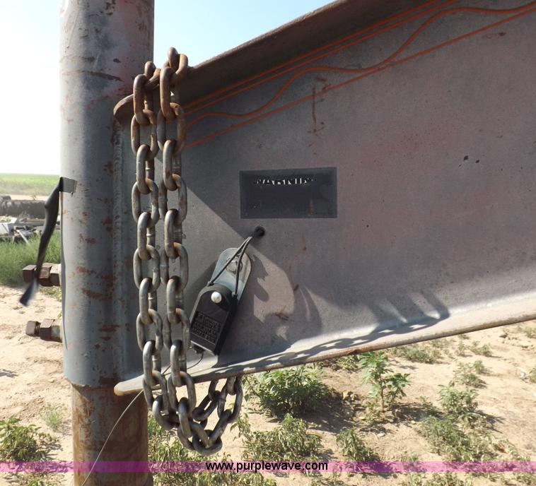 image for item H9247 1998 Buck gooseneck trailer