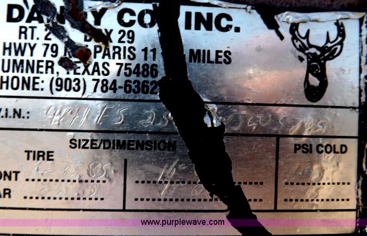 image for item H9247 1998 Buck gooseneck trailer