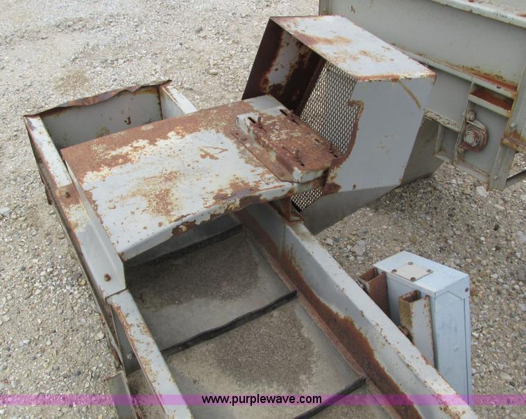 image for item I4156 Assorted grain handling equipment