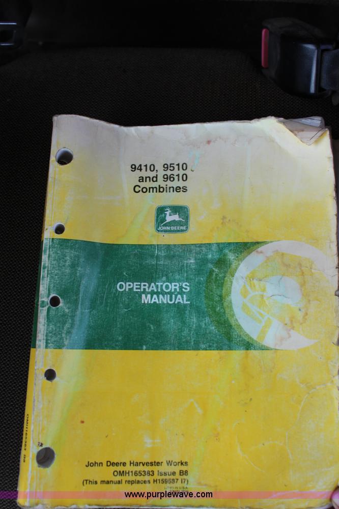 image for item J1066 1998 John Deere 9510 combine