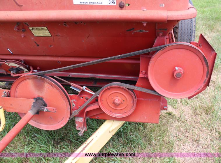 image for item J1086 New Holland 513 manure spreader