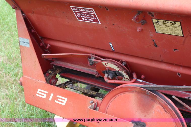 image for item J1086 New Holland 513 manure spreader