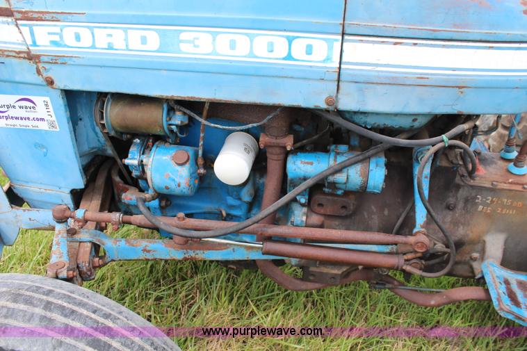 image for item J1182 1967 Ford 3000 tractor