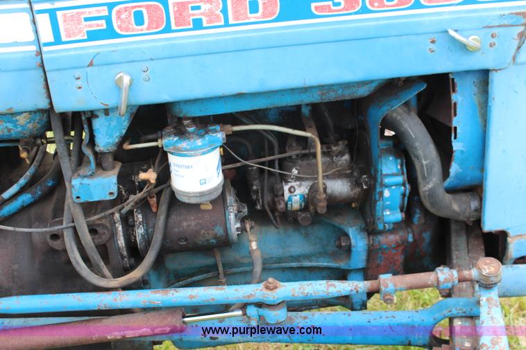 image for item J1182 1967 Ford 3000 tractor