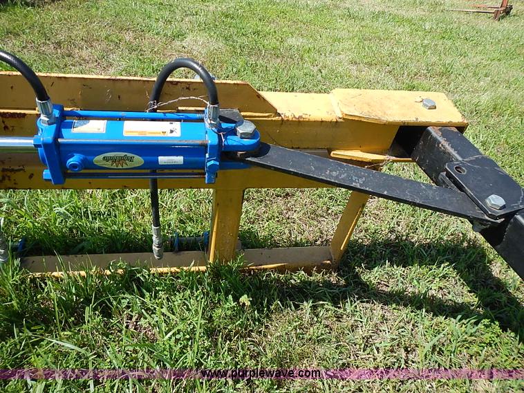 image for item J2065 Superior round bale buggy