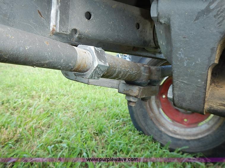 image for item J2105 1968 Massey-Ferguson 165 Multi-power tractor