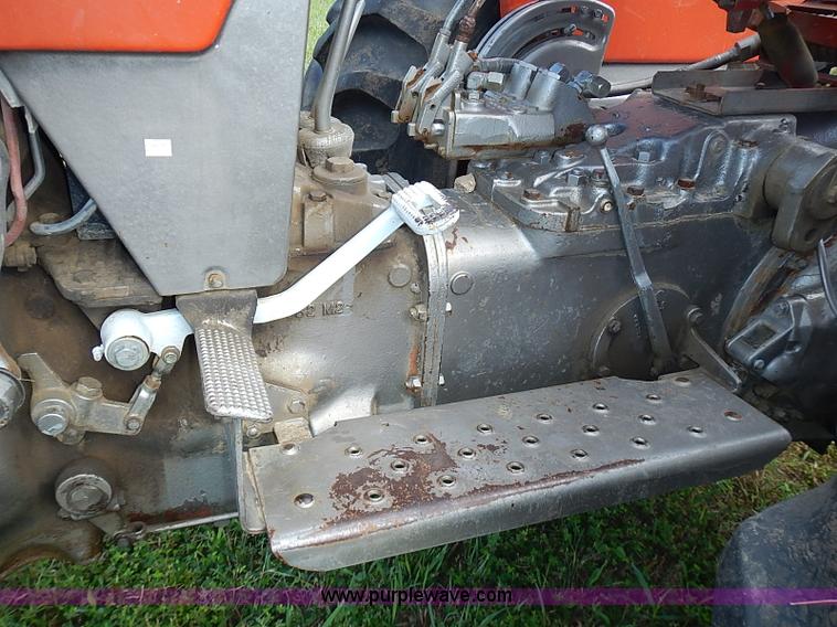 image for item J2105 1968 Massey-Ferguson 165 Multi-power tractor