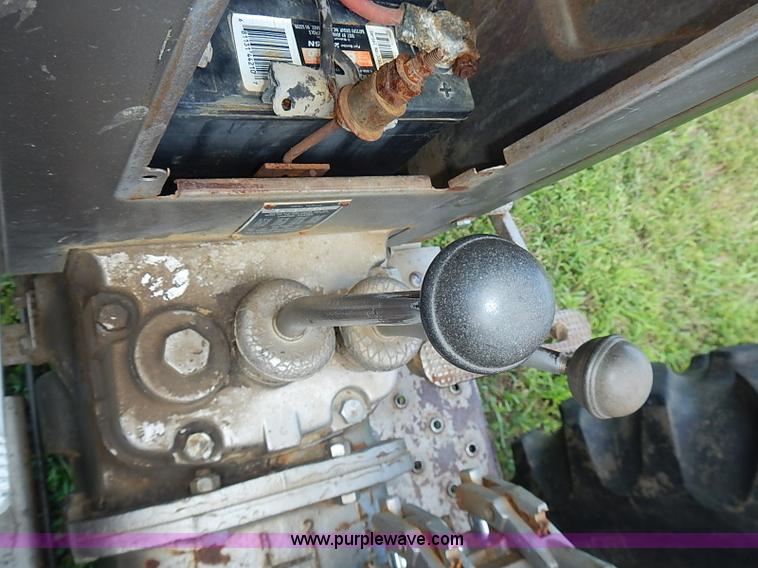 image for item J2105 1968 Massey-Ferguson 165 Multi-power tractor