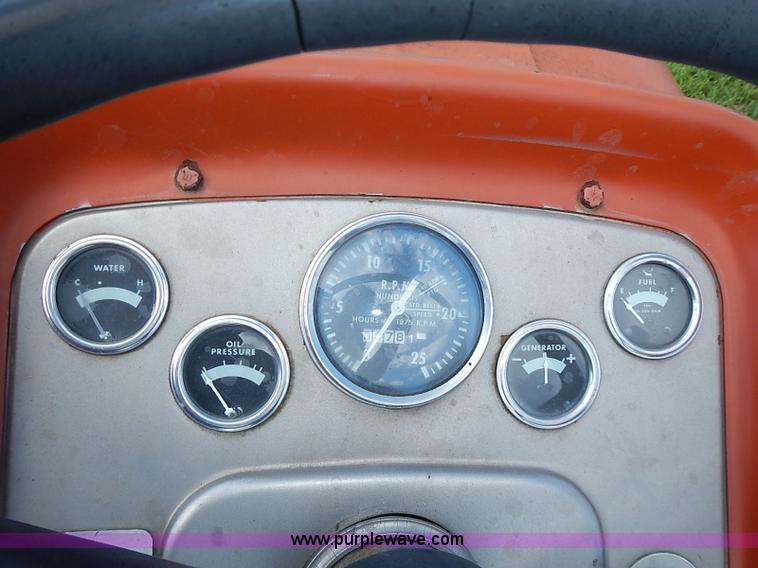 image for item J2105 1968 Massey-Ferguson 165 Multi-power tractor