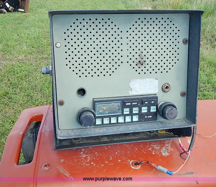 image for item J2105 1968 Massey-Ferguson 165 Multi-power tractor