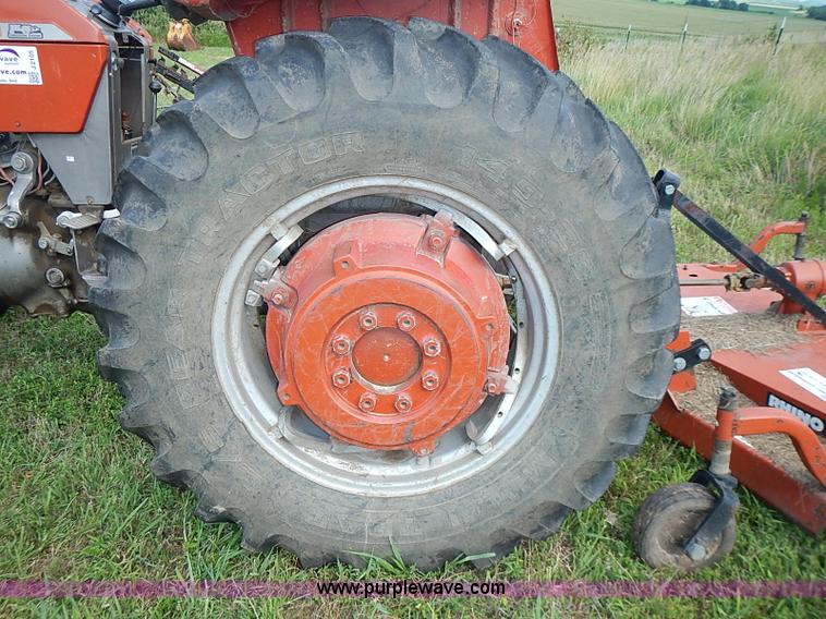 image for item J2105 1968 Massey-Ferguson 165 Multi-power tractor