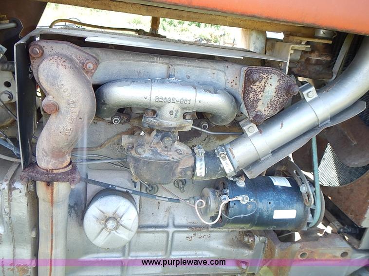 image for item J2105 1968 Massey-Ferguson 165 Multi-power tractor