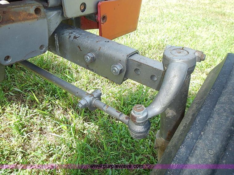 image for item J2105 1968 Massey-Ferguson 165 Multi-power tractor