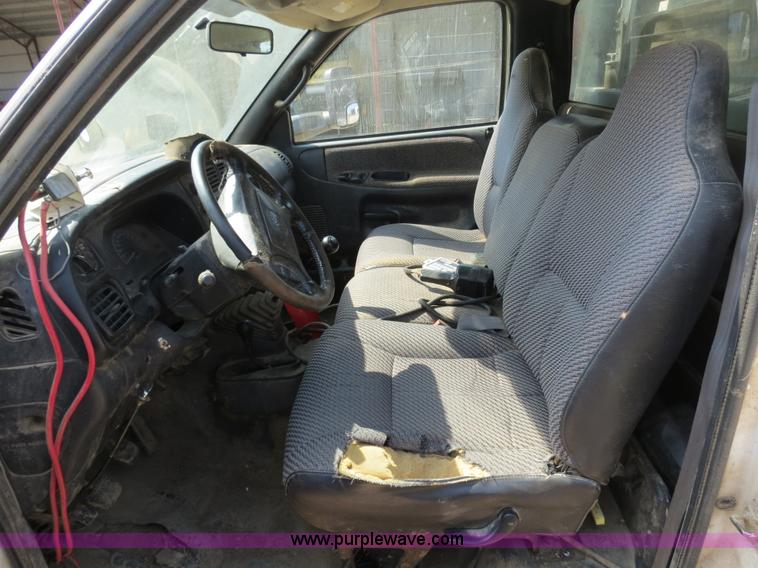 image for item AC9396 2002 Dodge Ram 3500 Laramie SLT flatbed truck