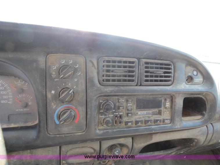 image for item AC9396 2002 Dodge Ram 3500 Laramie SLT flatbed truck